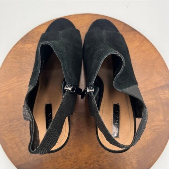 Tahari Mercy Black Leather Heel Sandal Women's 9.5M Peep Toe Sling Back Chunky - Picture 6 of 9